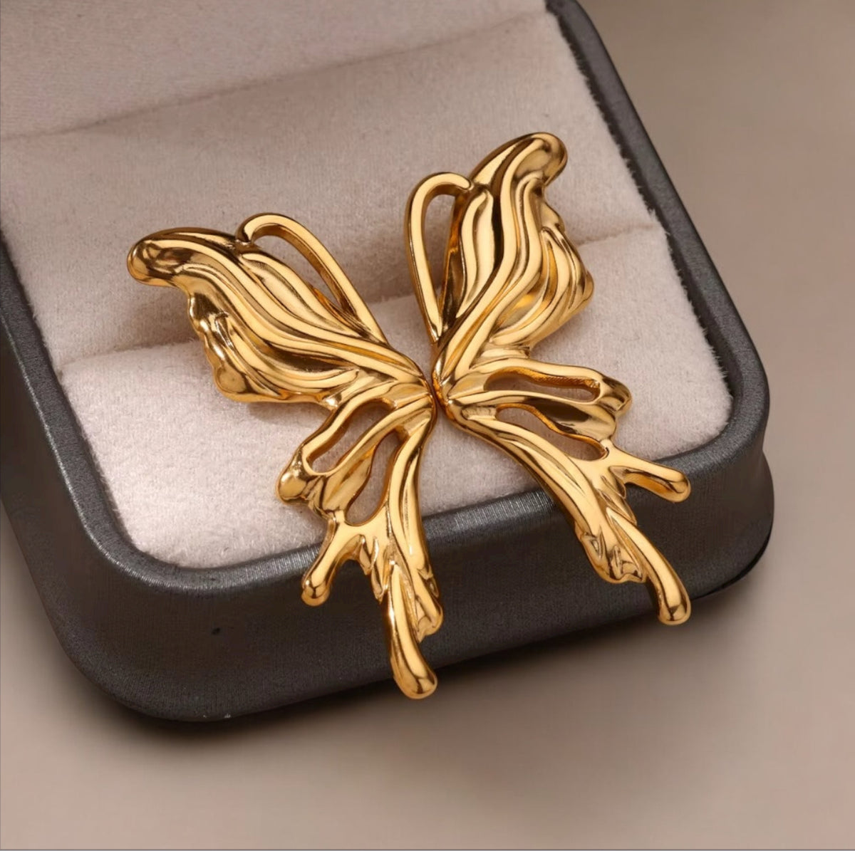 Pendiente Mariposa